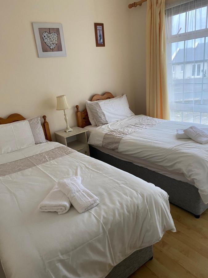 Cozy Seaside Home,3 Minute Walk To Village/Beach 라힌치 외부 사진